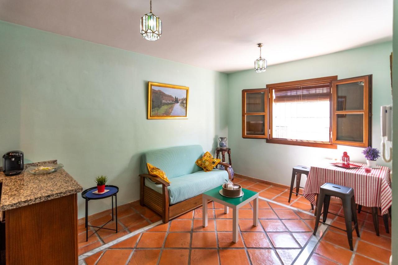 Tuguest Aljibe Del Rey Apartment - Free Parking Granada Bagian luar foto