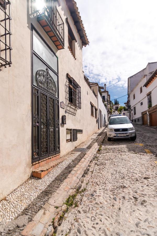 Tuguest Aljibe Del Rey Apartment - Free Parking Granada Bagian luar foto