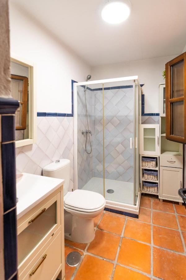 Tuguest Aljibe Del Rey Apartment - Free Parking Granada Bagian luar foto